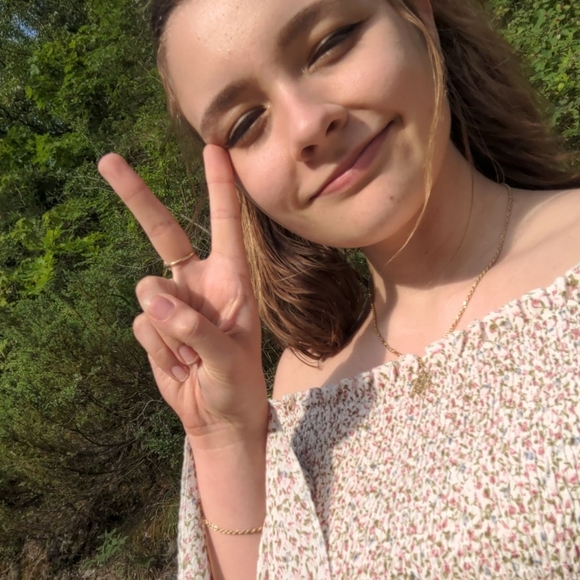 Meet your Posher, Jaiden - Picture 2 of 4